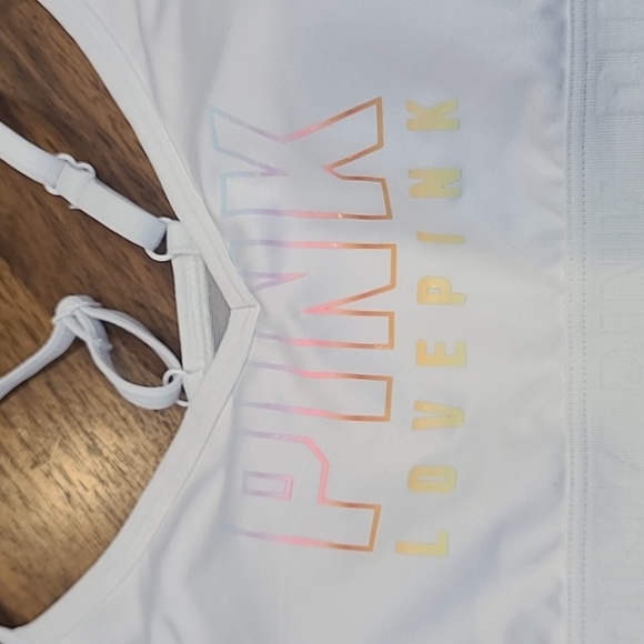 Victoria secret pink size meduim sports bra.  Like new - Picture 2 of 5